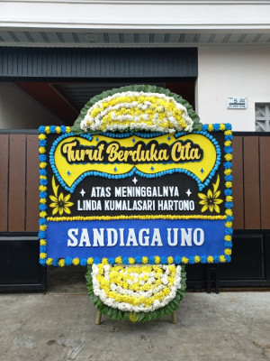 Papan Bunga Duka di Bangun